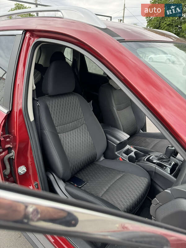Позашляховик / Кросовер Nissan Rogue 2018 в Вінниці
