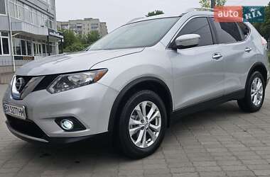 Позашляховик / Кросовер Nissan Rogue 2015 в 