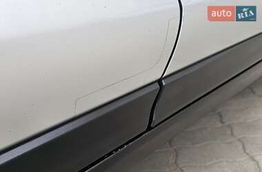 Позашляховик / Кросовер Nissan Rogue 2015 в 