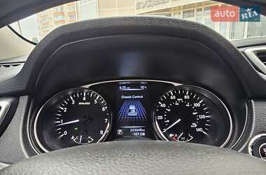 Позашляховик / Кросовер Nissan Rogue 2015 в 