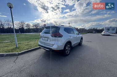 Позашляховик / Кросовер Nissan Rogue 2018 в 