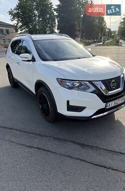 Внедорожник / Кроссовер Nissan Rogue 2018 в Борисполе