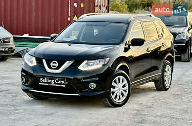 Позашляховик / Кросовер Nissan Rogue 2015 в Рівному