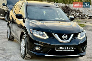 Позашляховик / Кросовер Nissan Rogue 2015 в 