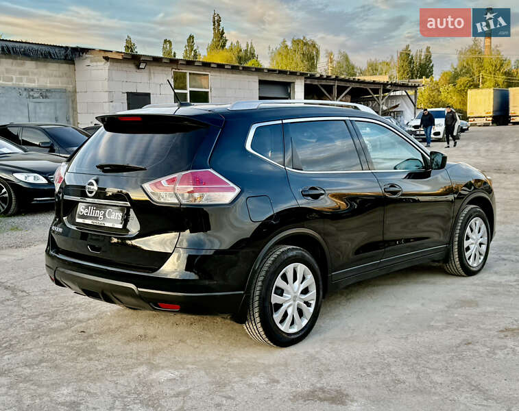 Позашляховик / Кросовер Nissan Rogue 2015 в Рівному