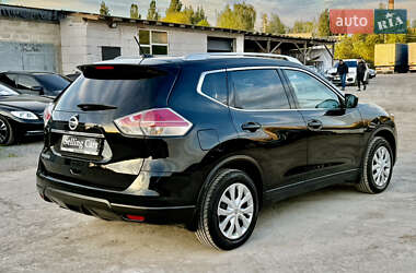 Позашляховик / Кросовер Nissan Rogue 2015 в 