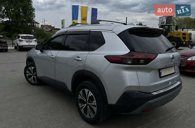 Позашляховик / Кросовер Nissan Rogue 2021 в 