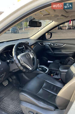Позашляховик / Кросовер Nissan Rogue 2015 в 