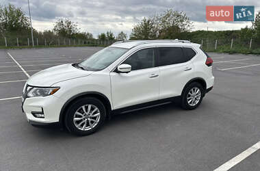 Позашляховик / Кросовер Nissan Rogue 2017 в 