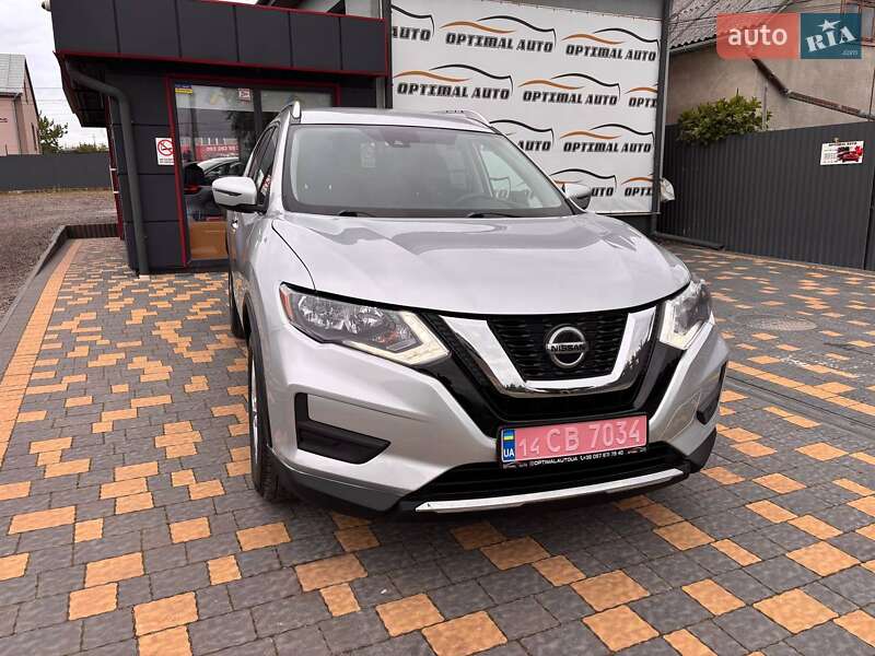 Позашляховик / Кросовер Nissan Rogue 2019 в Львові