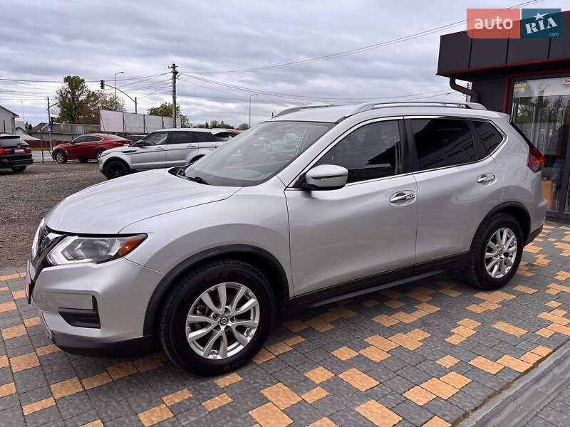 Позашляховик / Кросовер Nissan Rogue 2019 в Львові