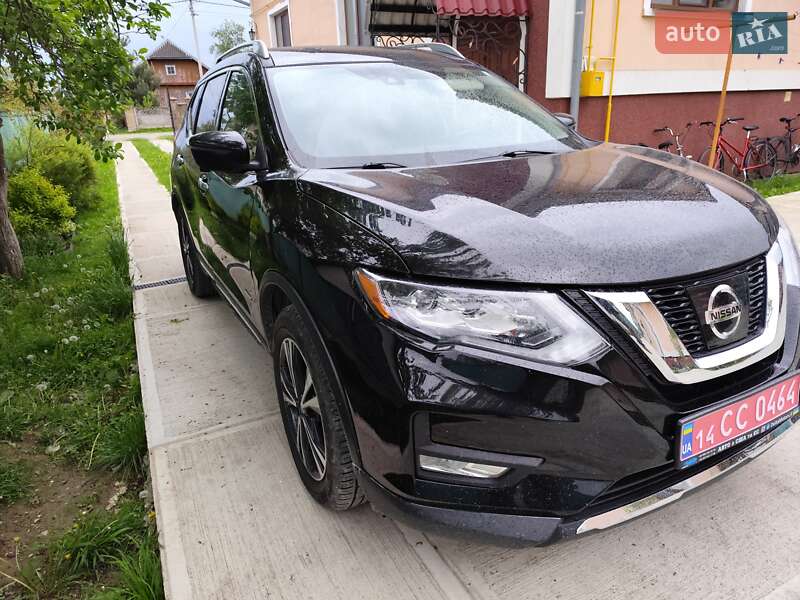 Позашляховик / Кросовер Nissan Rogue 2018 в Івано-Франківську