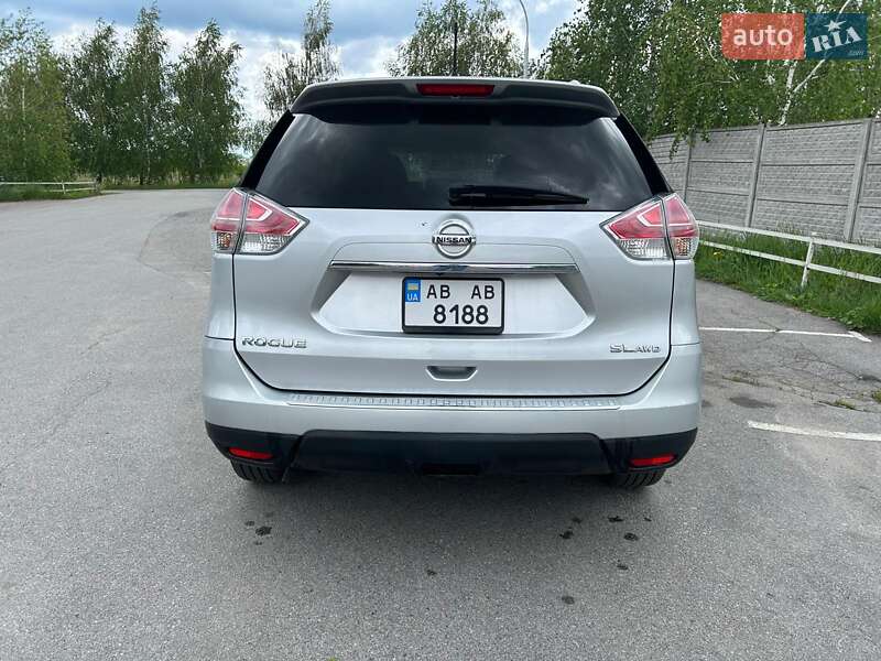 Внедорожник / Кроссовер Nissan Rogue 2015 в Виннице