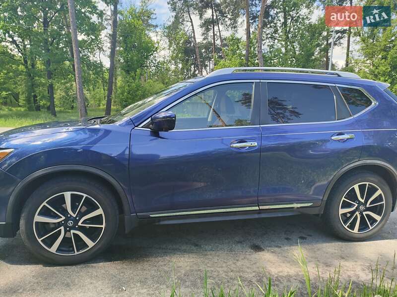 Позашляховик / Кросовер Nissan Rogue 2017 в Черкасах