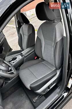 Позашляховик / Кросовер Nissan Rogue 2021 в 