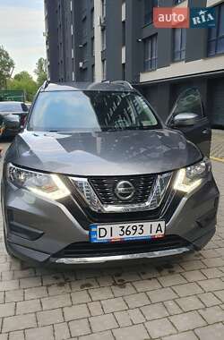 Внедорожник / Кроссовер Nissan Rogue 2018 в 