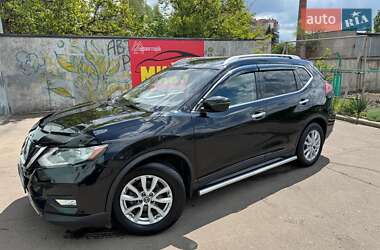 Позашляховик / Кросовер Nissan Rogue 2019 в 