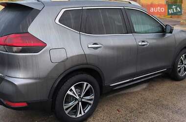 Внедорожник / Кроссовер Nissan Rogue 2018 в 