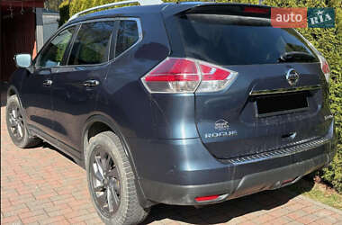 Внедорожник / Кроссовер Nissan Rogue 2015 в 