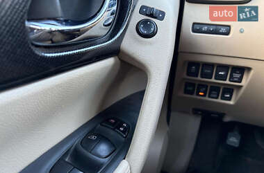 Внедорожник / Кроссовер Nissan Rogue 2015 в 