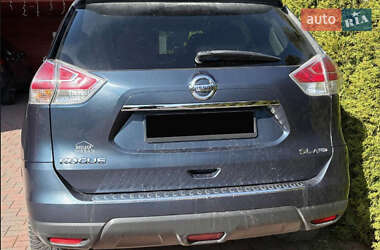 Внедорожник / Кроссовер Nissan Rogue 2015 в 