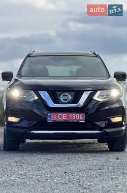 Позашляховик / Кросовер Nissan Rogue 2017 в 