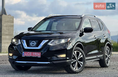 Позашляховик / Кросовер Nissan Rogue 2017 в 
