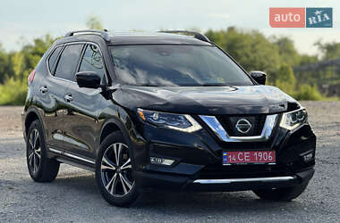 Позашляховик / Кросовер Nissan Rogue 2017 в 