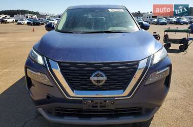 Внедорожник / Кроссовер Nissan Rogue 2022 в 