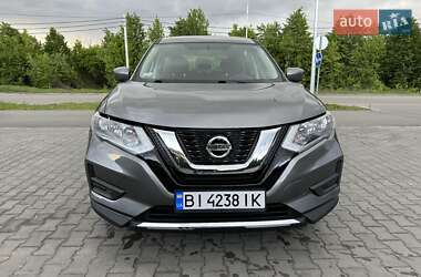 Позашляховик / Кросовер Nissan Rogue 2018 в 