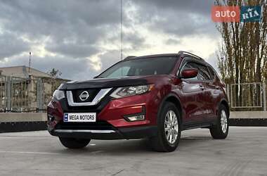 Позашляховик / Кросовер Nissan Rogue 2017 в Києві