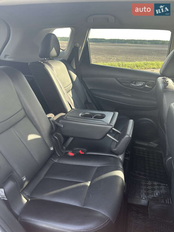 Позашляховик / Кросовер Nissan Rogue 2018 в Житомирі