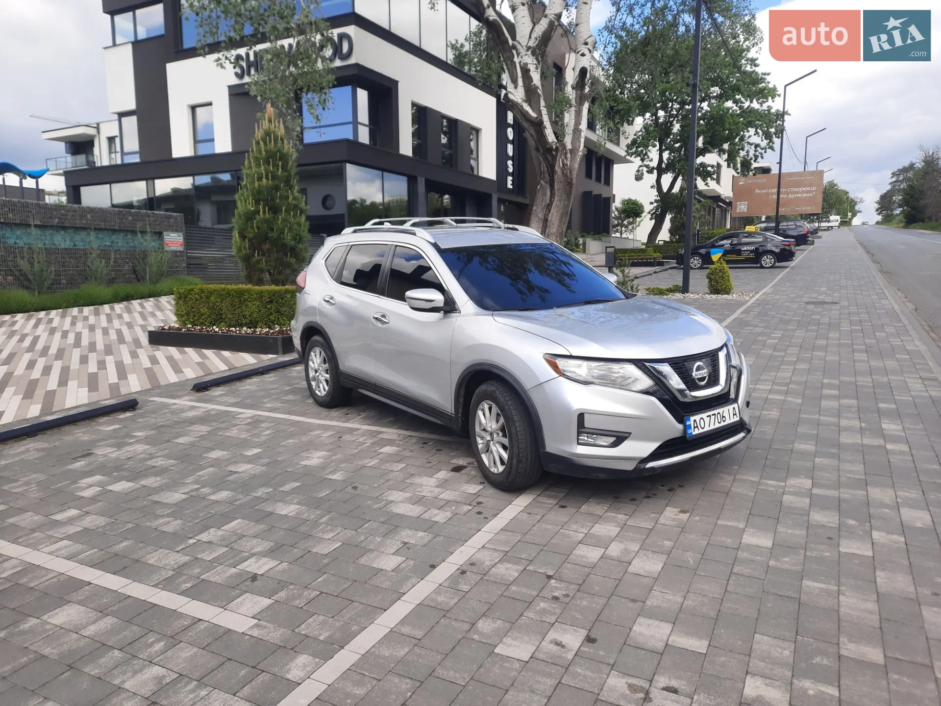 2017 Nissan Rogue - мініатюра 4