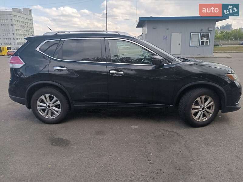 Позашляховик / Кросовер Nissan Rogue 2016 в Києві