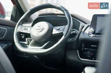 Позашляховик / Кросовер Nissan Rogue 2020 в 