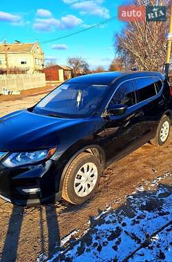 Внедорожник / Кроссовер Nissan Rogue 2017 в 