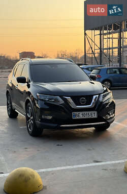 Внедорожник / Кроссовер Nissan Rogue 2018 в Николаеве