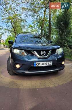 Позашляховик / Кросовер Nissan Rogue 2014 в 