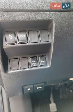 Позашляховик / Кросовер Nissan Rogue 2014 в 