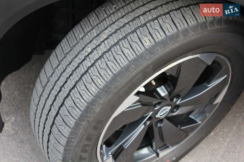 Позашляховик / Кросовер Nissan Rogue 2024 в Рівному