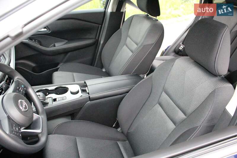 Позашляховик / Кросовер Nissan Rogue 2024 в Рівному