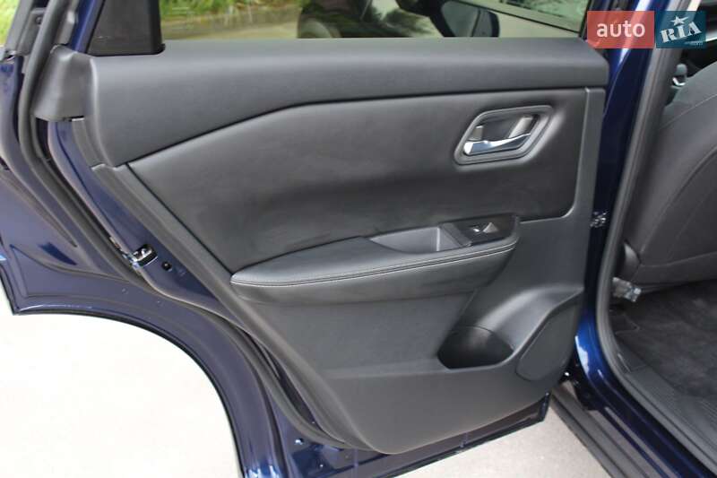 Позашляховик / Кросовер Nissan Rogue 2024 в Рівному