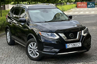 Внедорожник / Кроссовер Nissan Rogue 2018 в Ивано-Франковске