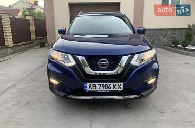 Позашляховик / Кросовер Nissan Rogue 2019 в 