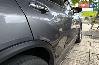 Внедорожник / Кроссовер Nissan Rogue 2018 в 
