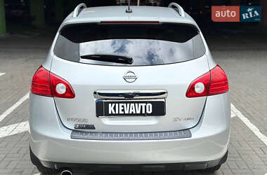Позашляховик / Кросовер Nissan Rogue 2010 в 