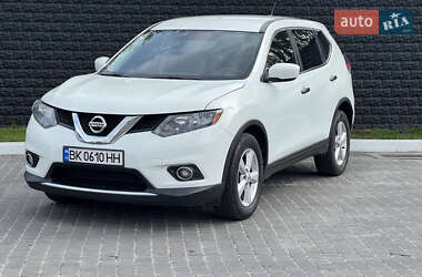 Внедорожник / Кроссовер Nissan Rogue 2016 в Ровно