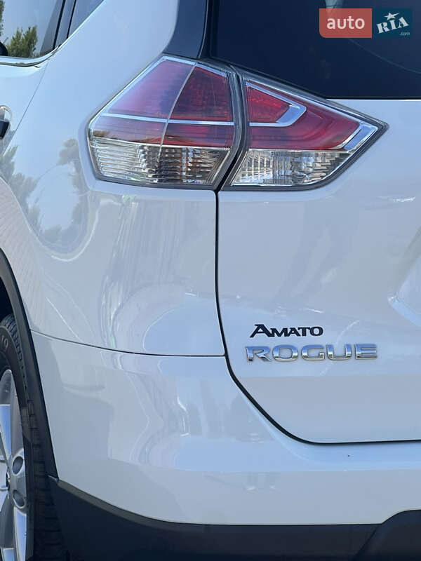 Позашляховик / Кросовер Nissan Rogue 2016 в Рівному