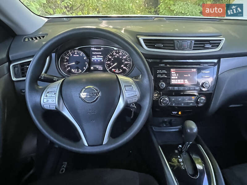 Позашляховик / Кросовер Nissan Rogue 2016 в Рівному