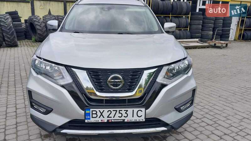 Позашляховик / Кросовер Nissan Rogue 2017 в Хмельницькому